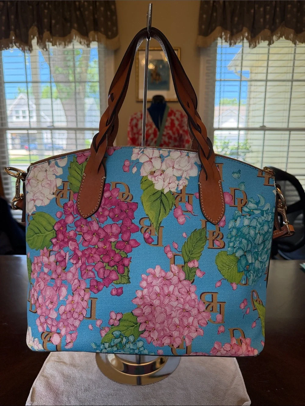 Dooney & Bourke Hydrangea Celeste satchel w/vachetta leather handles & strap EUC